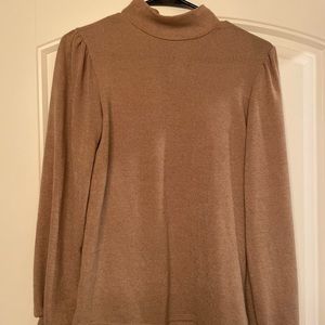 Minimal Turtleneck with Cuffed Sleeves Size S